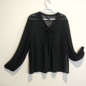Plus sized dressy blouse - Black